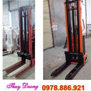 Xe nâng bán tự động 3 mét